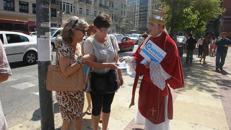 La Diputación fomenta el turismo de proximidad con una original campaña en el centro de Valencia