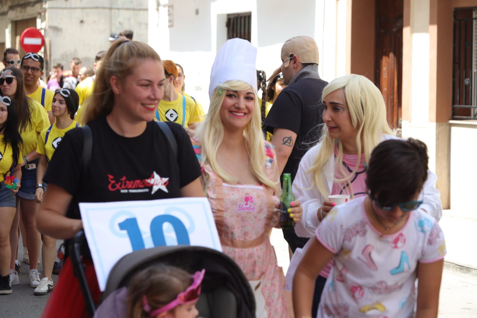 El Grau da inicio a las fiestas de Sant Pere con pólvora, bous y música