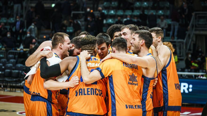 VÍDEO: Así celebró el Valencia Basket la épica remontada en Bolonia