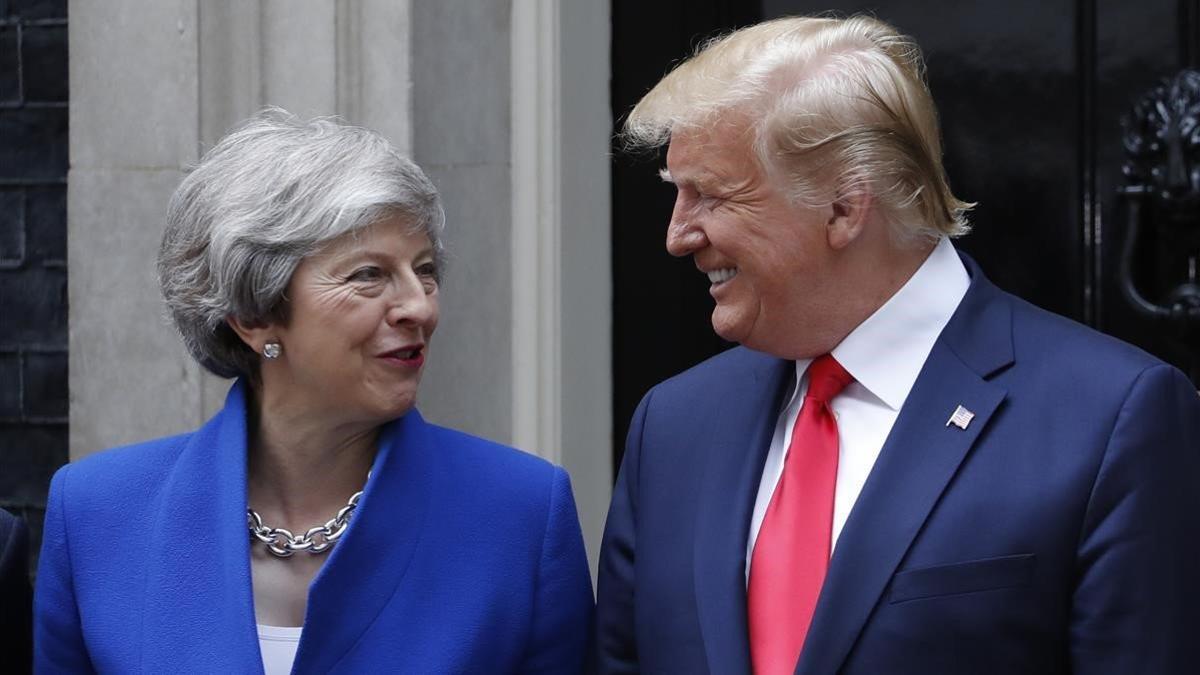 Donald Trump, presidente de Estados Unidos, la primera ministra británica, Theresa May.