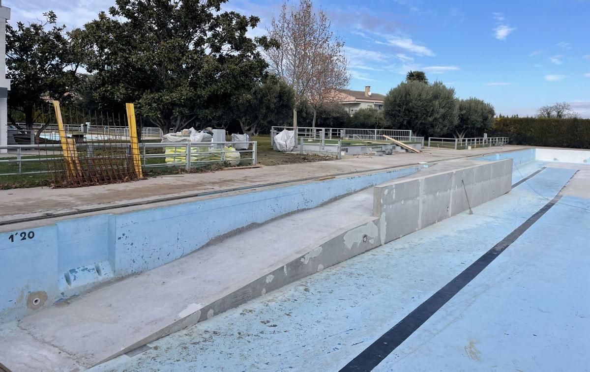 La construcción de una rampa de acceso para personas con movilidad reducida es una de las novedades.  | SERVICIO ESPECIAL