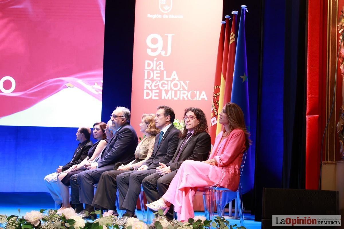 Así ha sido el acto institucional del Día de la Región de Murcia en el Teatro Romea