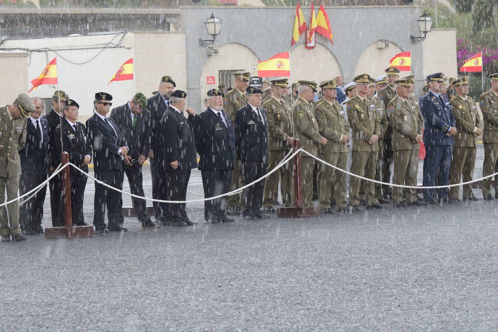 Despedida de la Brigada Líbano bajo la lluvia