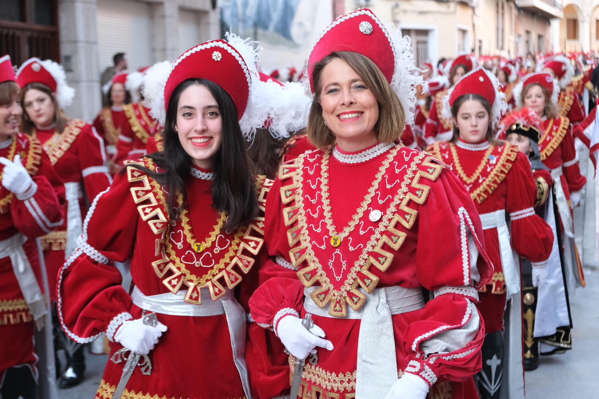 Así ha sido La Entrada en la vuelta de las fiestas de Moros y Cristianos de Sax