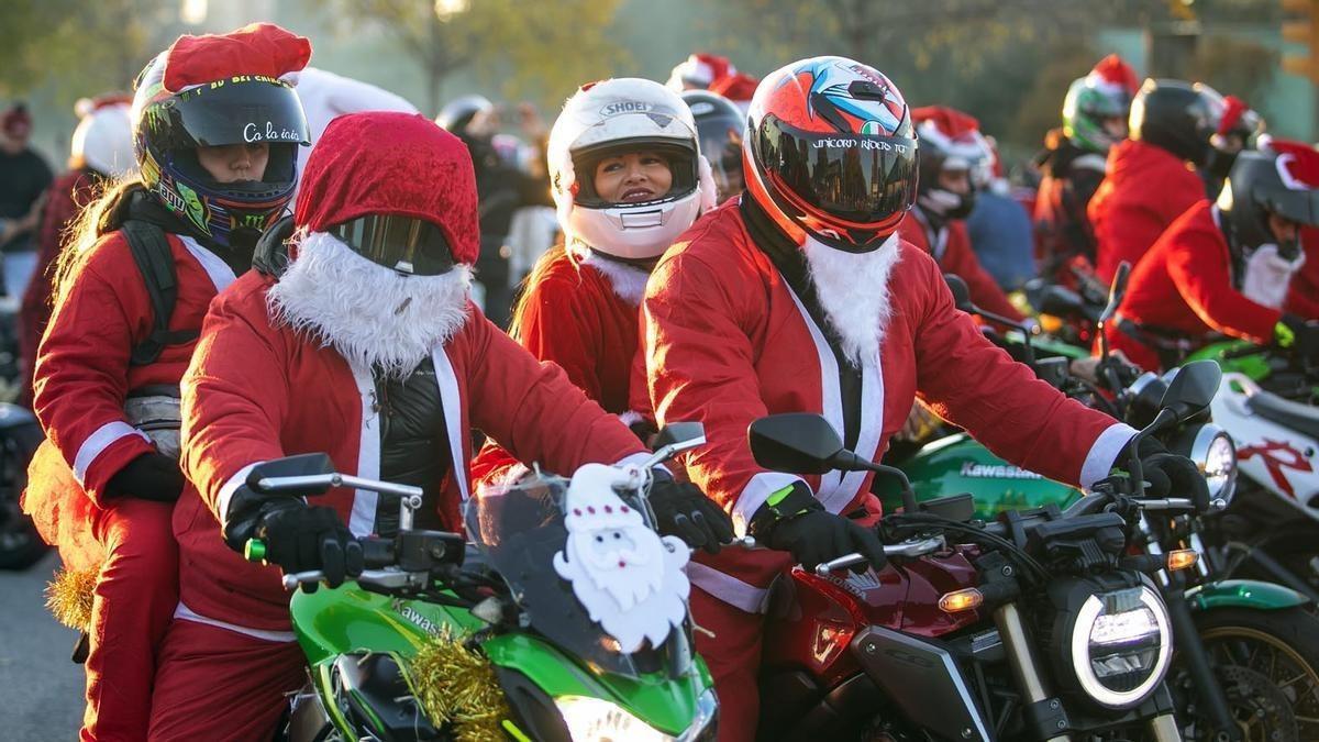 Las motos recorreran las ciudades con sus conductores disfrazados de Papá Noel.