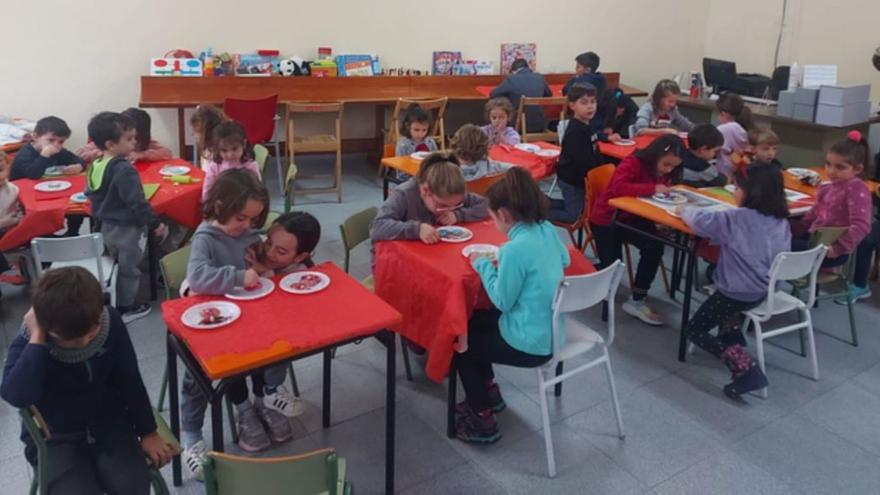 45 participantes en los talleres infantiles de Navidad en San Cristóbal de Entreviñas