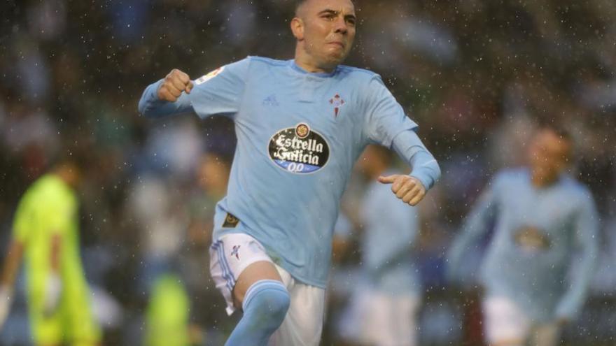 Aspas celebra el primer gol ante la Real Sociedad. // A. Villar