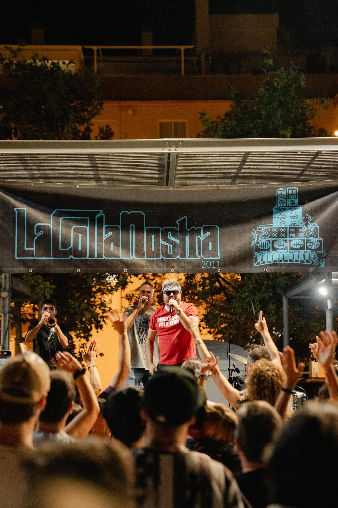 Galería de fotos: El debut del 'Castellonero' marca la sisena jornada popular de LaCollaNostra a Benicàssim