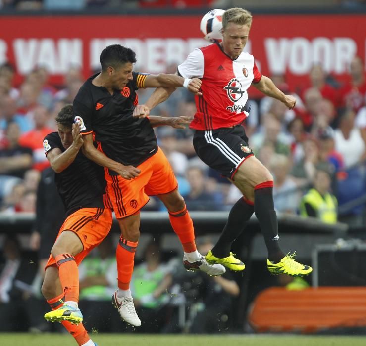 Las mejores imágenes del Feyenoord - Valencia CF