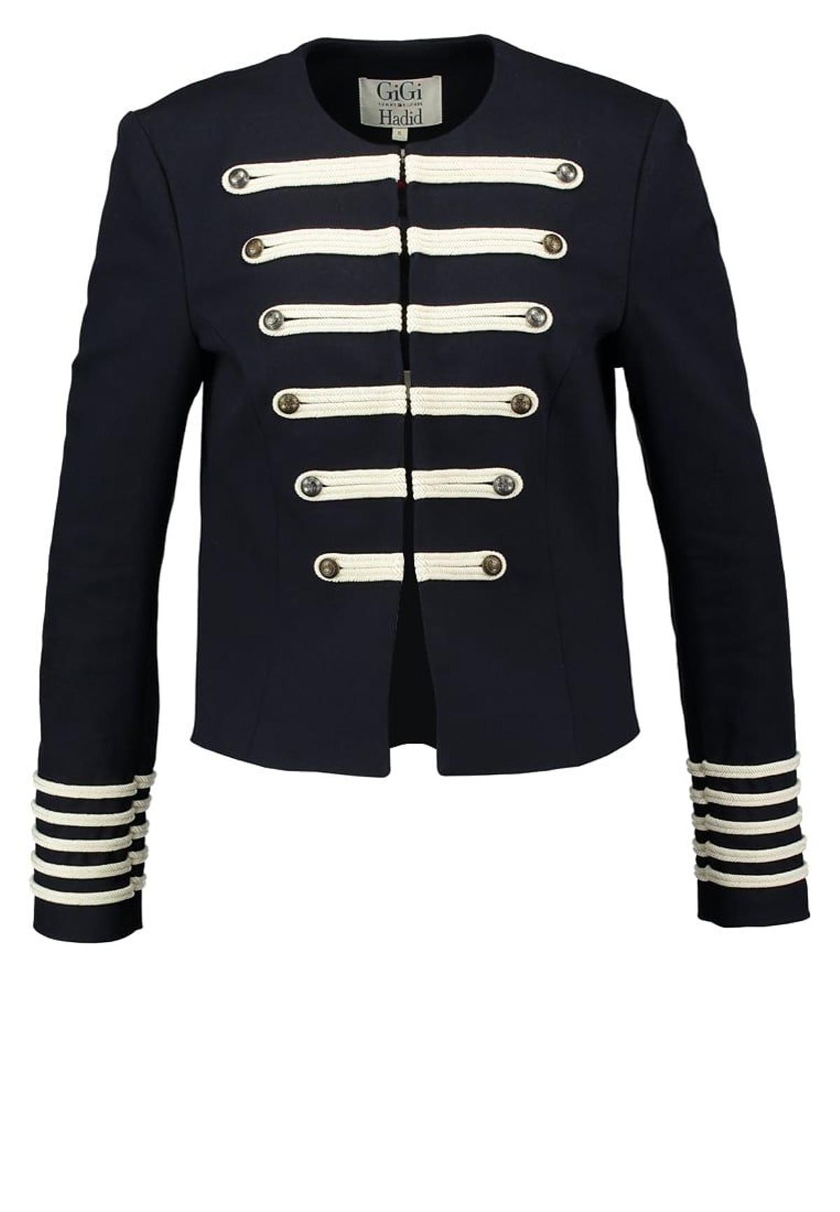 Tommy Hilfiger x Gigi Hadid: chaqueta militar
