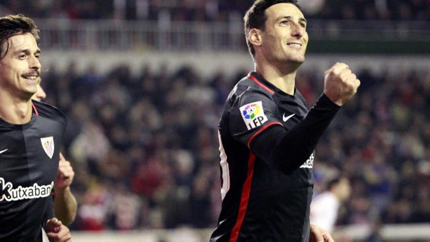 Un alivio: Aduriz no podrá rematar al Levante