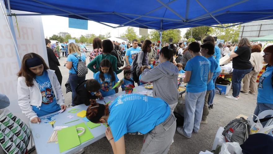 Música y &quot;rebombori&quot; en las Trobades d&#039;Escoles en Valencià en el campus de Tarongers