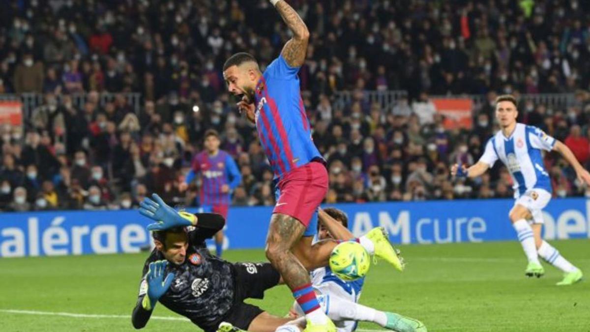 Un gol de Memphis va decidir el derbi de l’anada