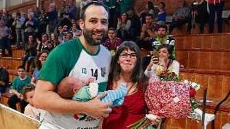 «L&#039;handbol és una afició, hi ha coses més importants, com la família o la feina»