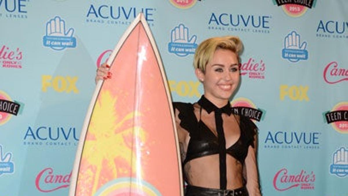 La alfombra roja de los Teen Choice Awards 2013