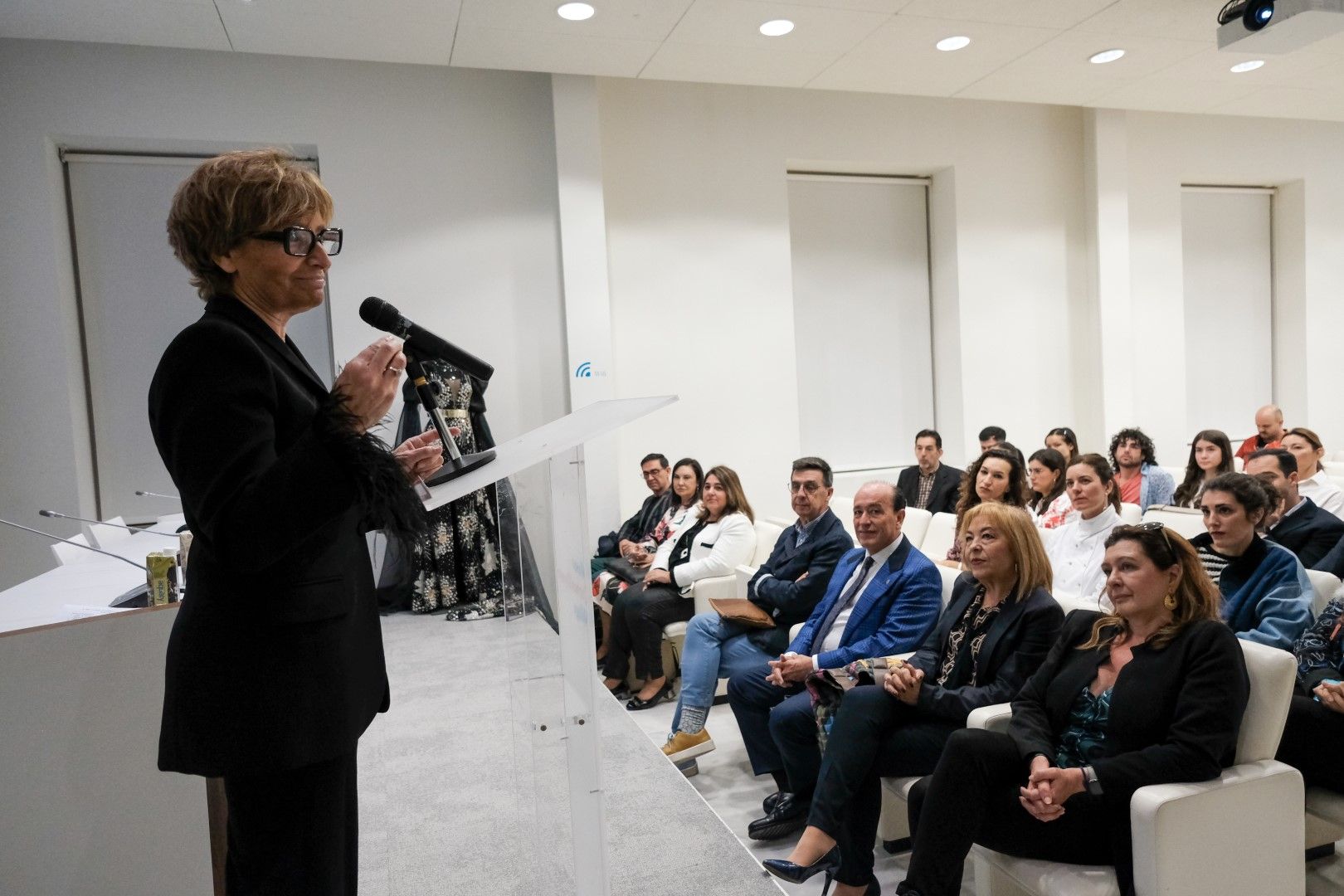 La moda malagueña se reúne en el evento 'Málaga se viste de cine'