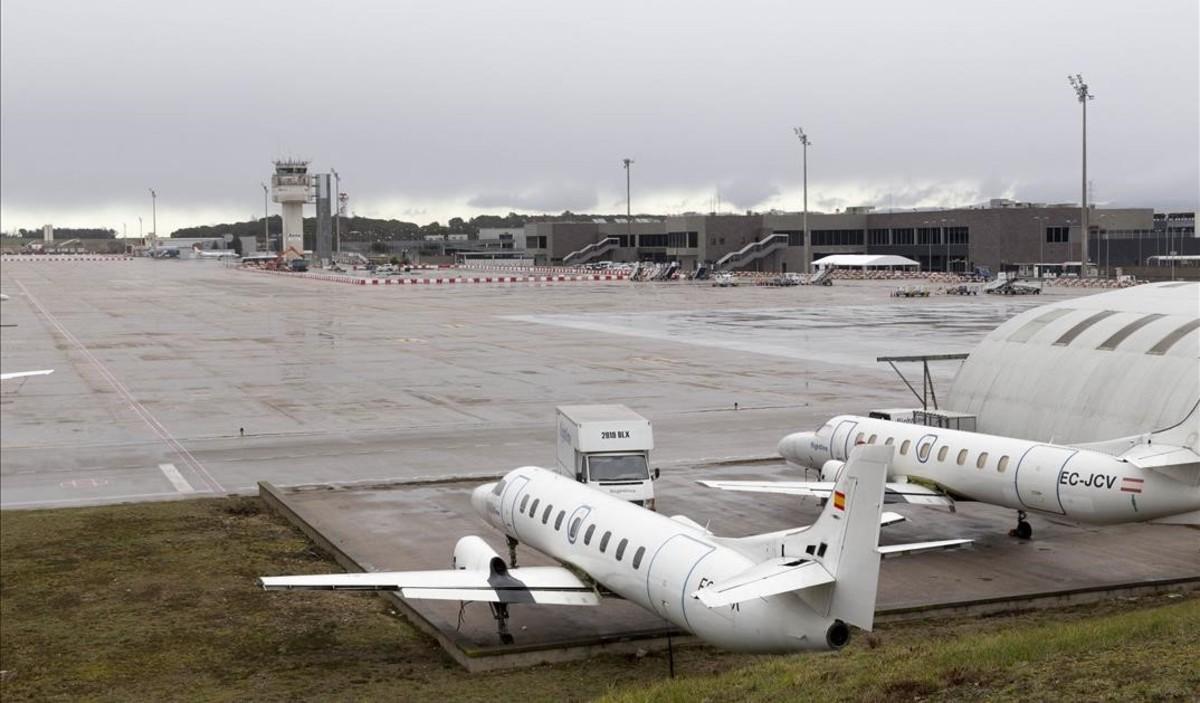 zentauroepp42040236 girona  12 1 2018   aeropuerto de girona   costa brava  foto180905141729