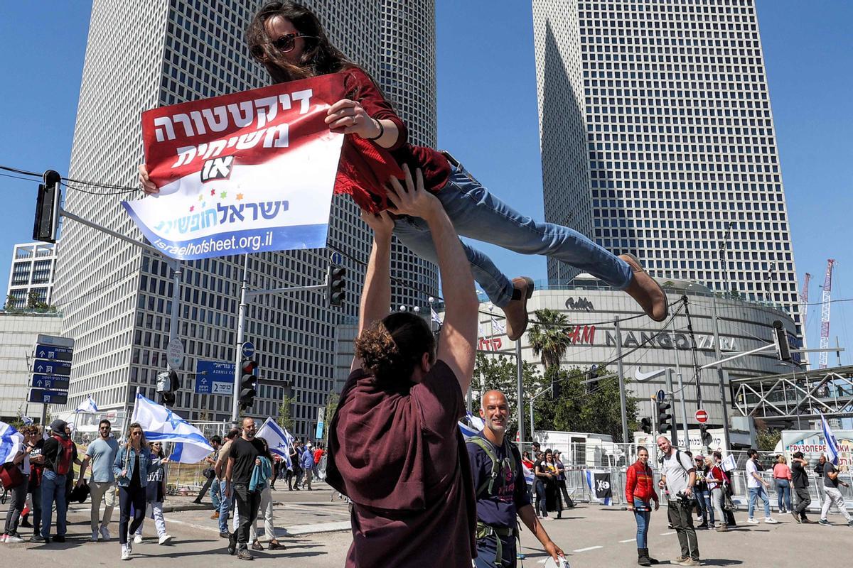 Protestas en Tel Aviv por la polémica reforma judicial del Gobierno de Netanyahu