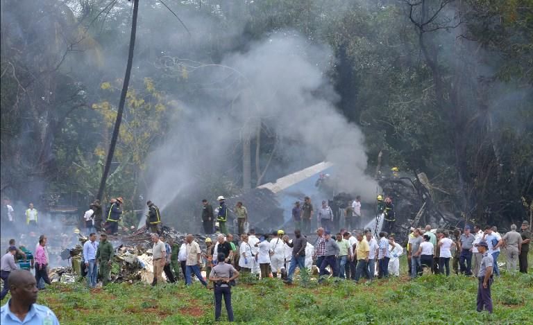 Un avión se estrella tras despegar del aeropuerto de La Habana