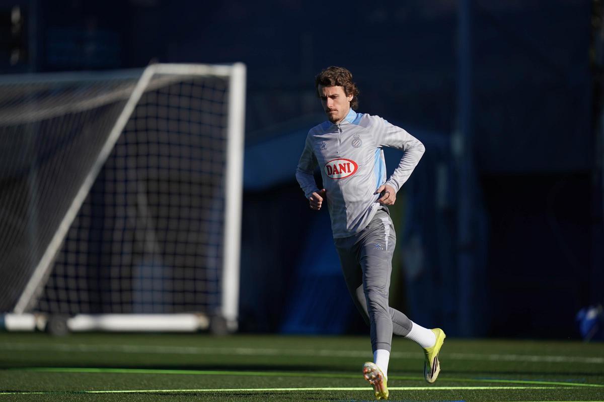 Carlos Romero, jugador del Espanyol, durante un entrenamiento