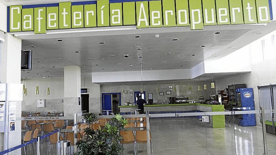 El aeropuerto pacense vuelve a despegar con vuelos regulares a Madrid y Barcelona