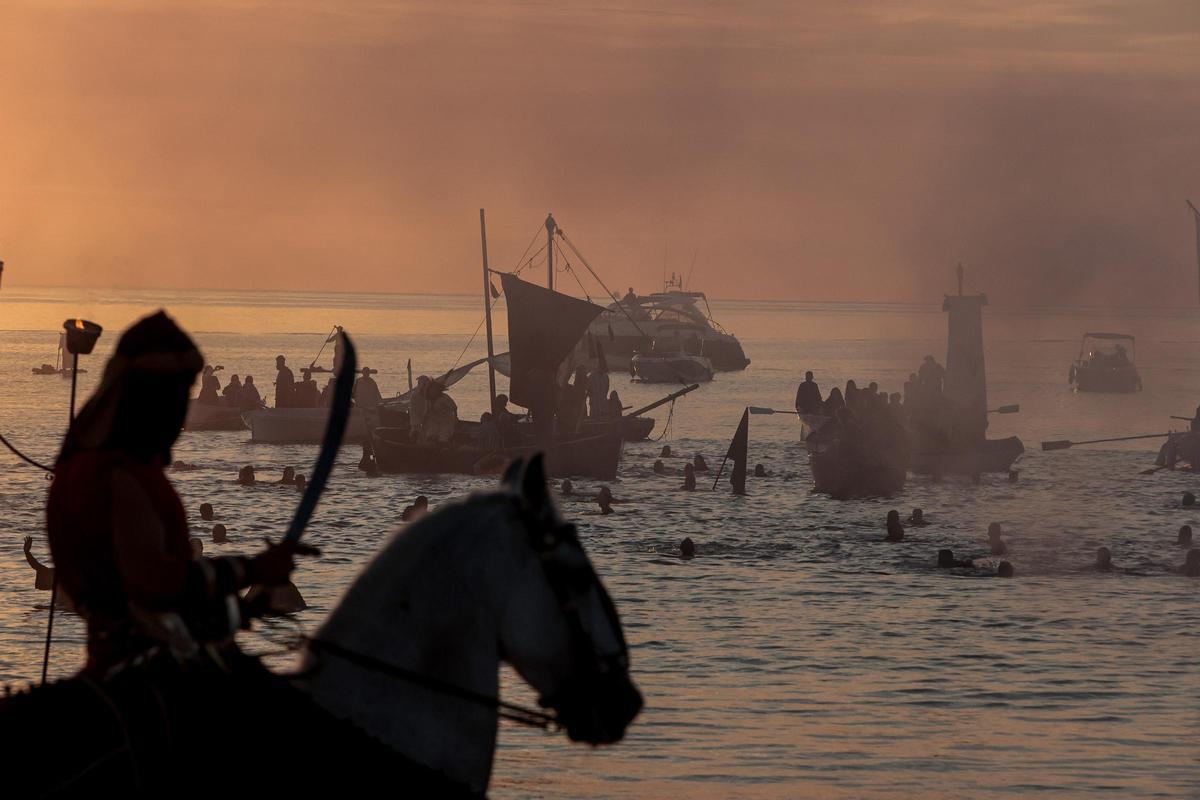 Desembarco Moro por las fiestas de Moros y Cristianos de el Campello