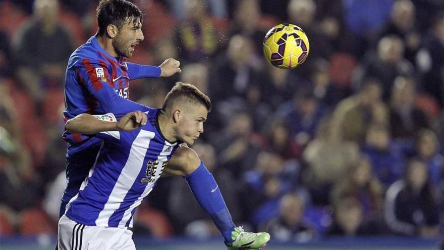 Un penalti salva al Levante en la prolongación