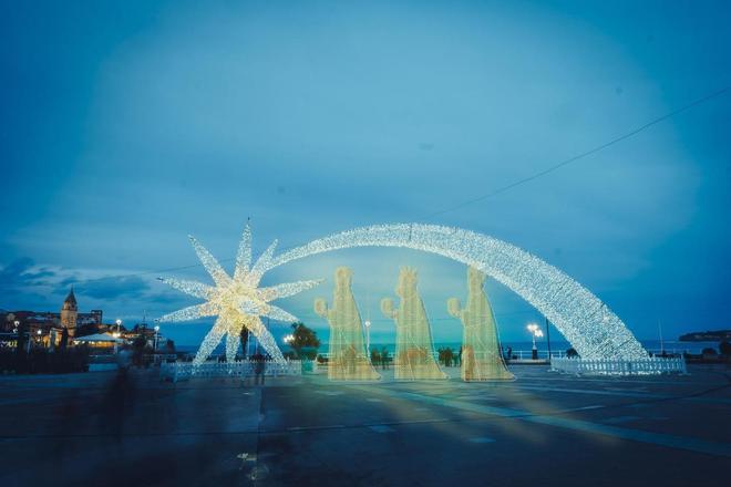 Así lucirán por Navidad algunos espacios de Gijón (en imágenes)
