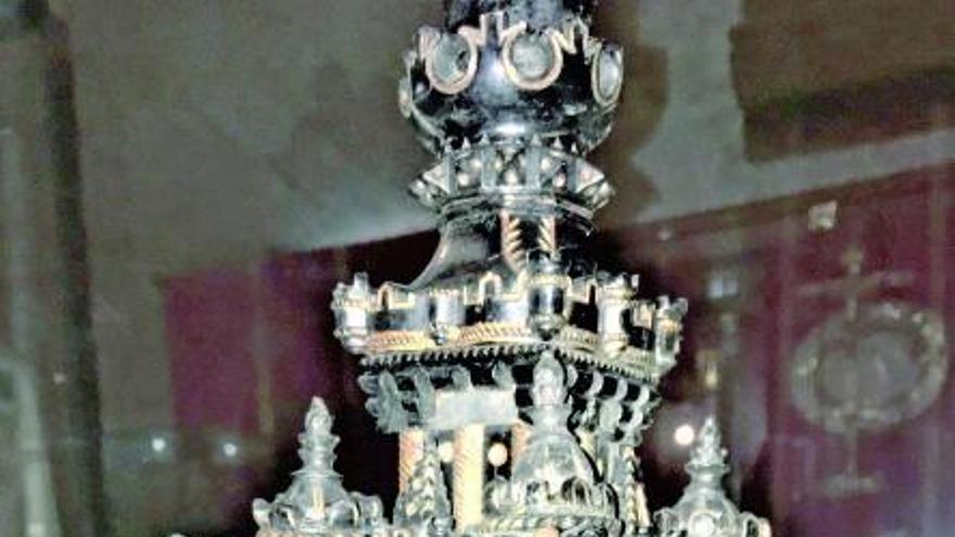 La cruz de azabache, utilizada para los entierros