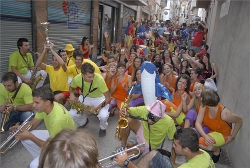 ESPECTACULAR INICIO DE FIESTAS