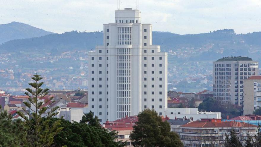 El Concello da luz verde a la instalación del alumbrado ornamental de la Cidade da Xustiza