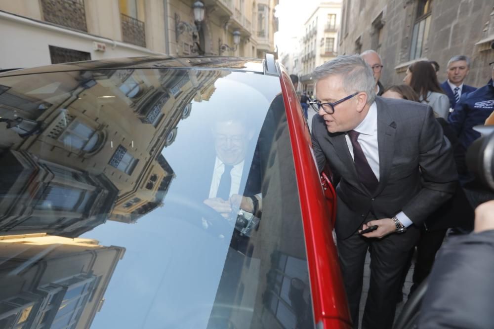 El presidente de Ford Europa se reúne con Ximo Puig