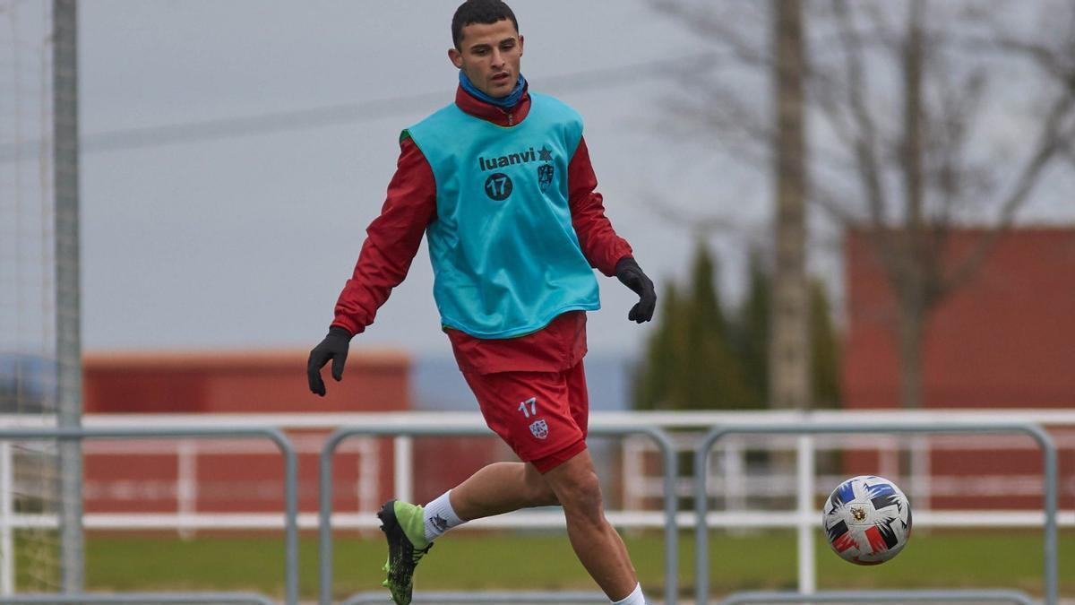 Jesús Álvarez, durante su etapa como futbolista del CD Calahorra, donde coincidió con Roberto Gutiérrez.