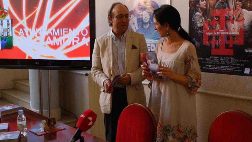 Mucha música en el coliseo