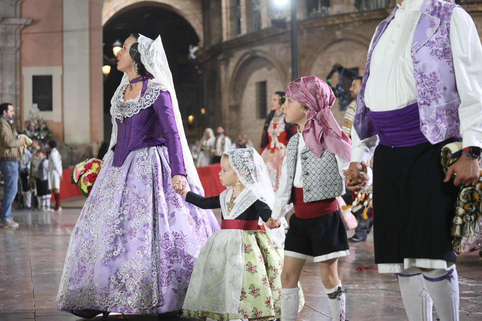 Búscate en el primer día de la Ofrenda en la calle San Vicente entre las 23 y las 24 horas