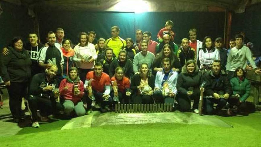 Participantes en el torneo mixto celebrado en Gijón el pasado noviembre.