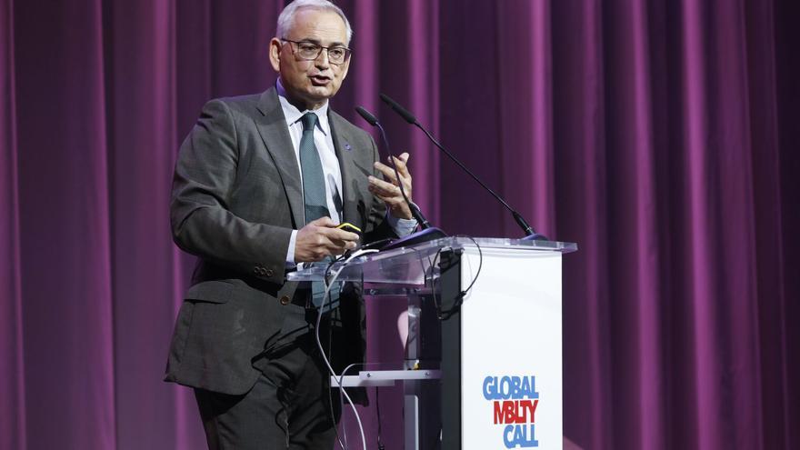 El comisionado para el Corredor Mediterráneo comunica al Gobierno que dejará su cargo en un mes