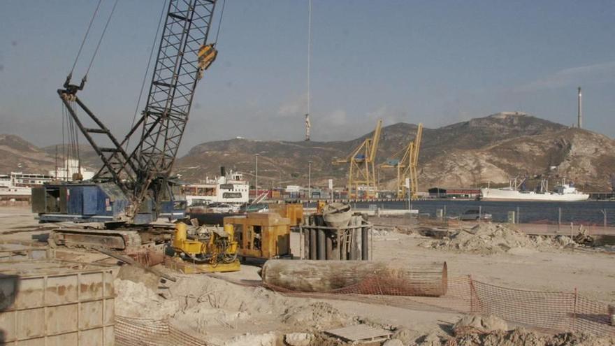 Imagen del inicio de las obras para construir el auditorio.