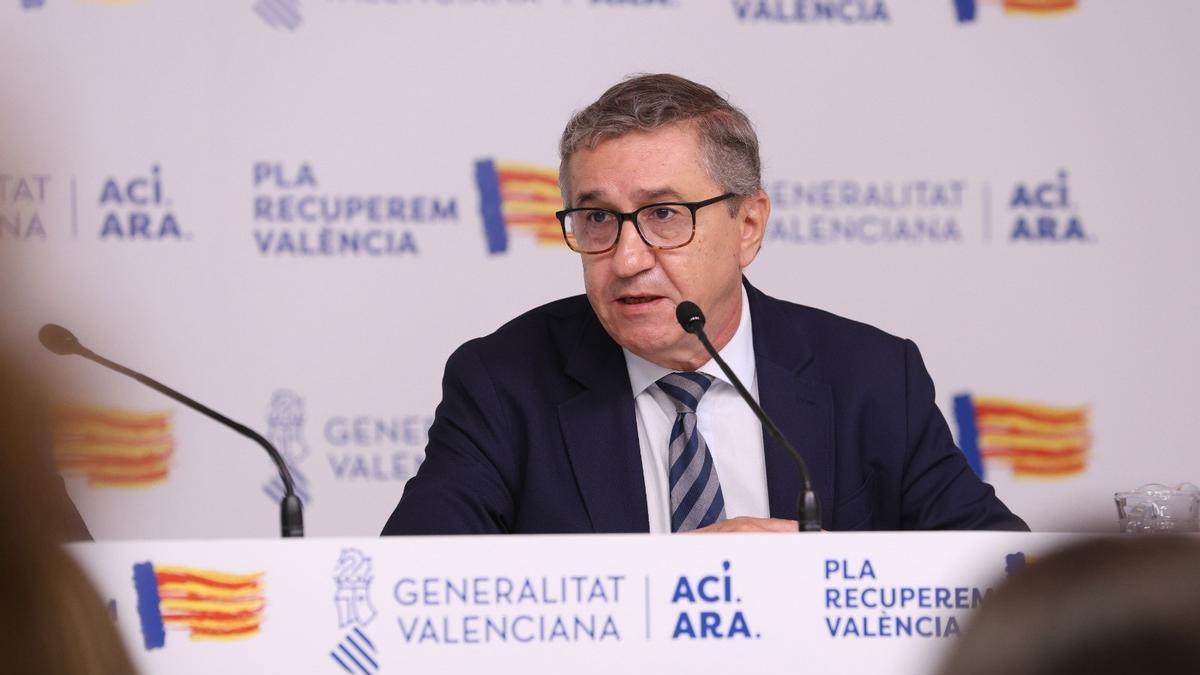 El conseller de Hacienda y Administración Pública, José Antonio Rovira