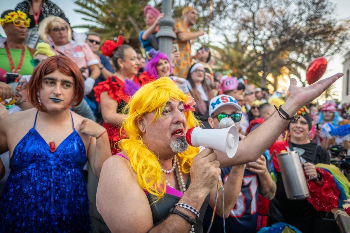 Mano a mano entre Diablos Locos y Bambones