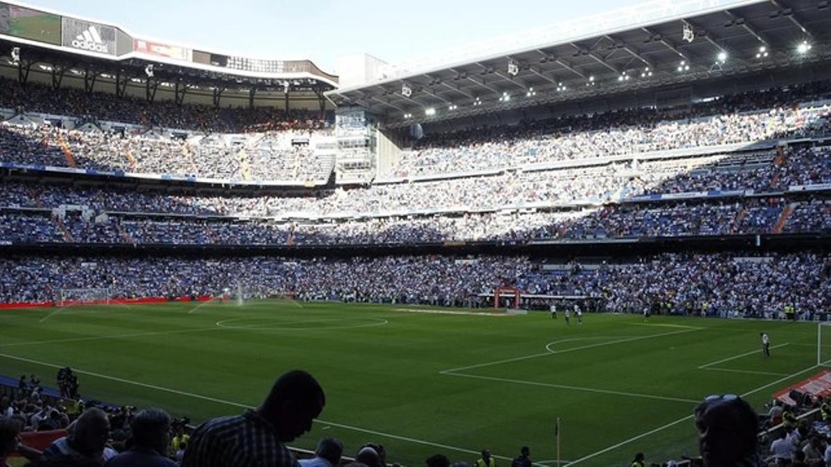 Una vista del estadio Bernabéu, donde el Madrid no quiere que el Barça juegue la fina de la Copa del Rey.