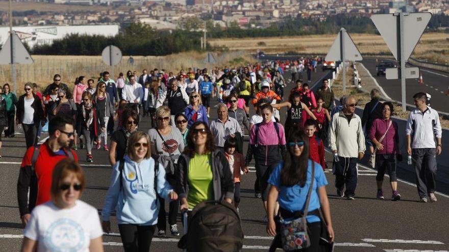 Participantes en la marcha