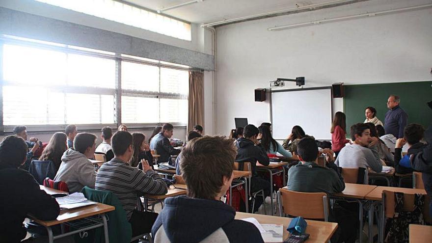 Alumnos de un instituto de Mallorca durante una clase.