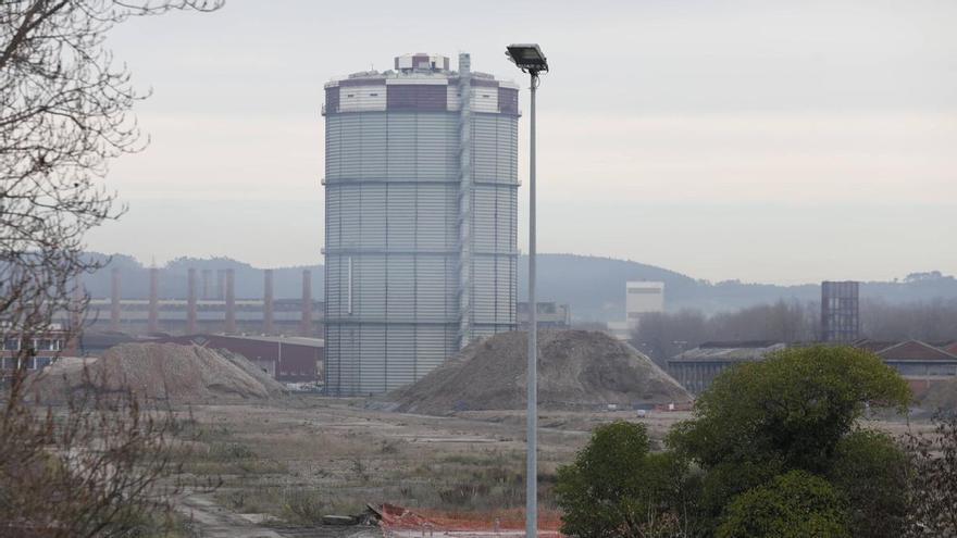 El PSOE respalda el plan del Puerto de Avilés para los antiguos terrenos de Baterías