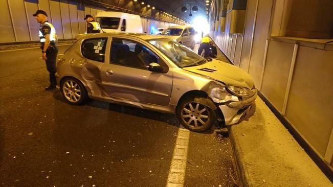 Accidente con un herido leve en el túnel de la GC-23