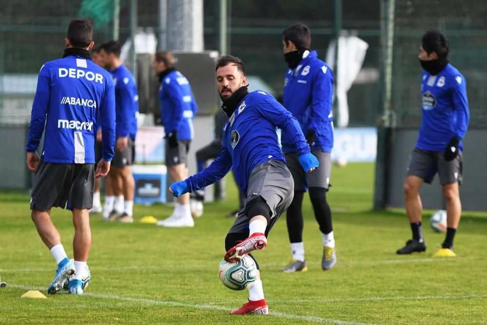 Sabin Merino se entrena con el equipo en Abegondo