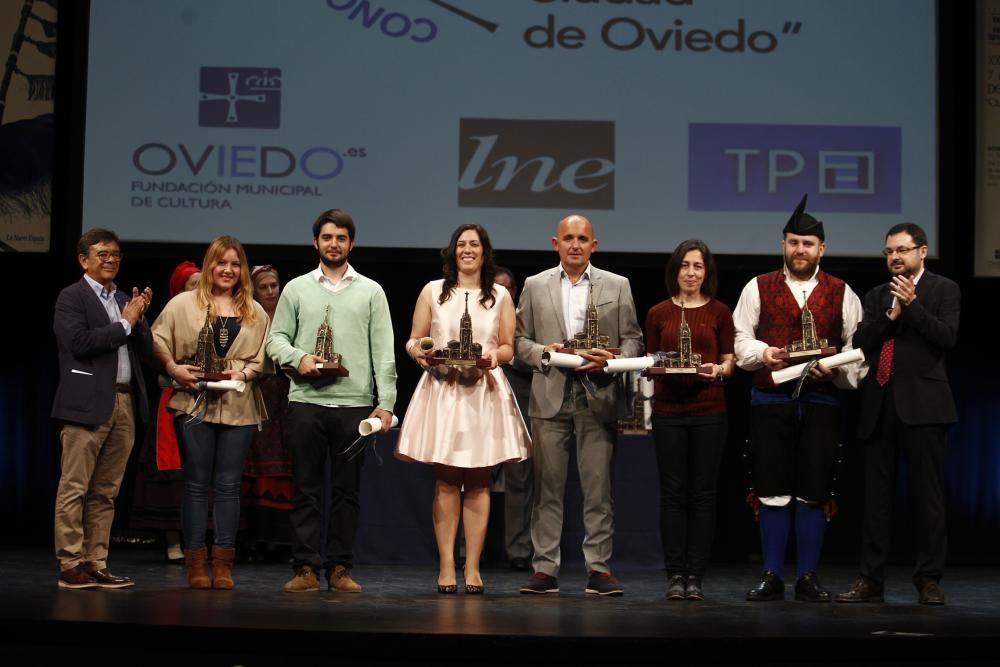 Ceremonia de entrega de los premios del XXIV concurso y muestra del Folclore Ciudad de Oviedo