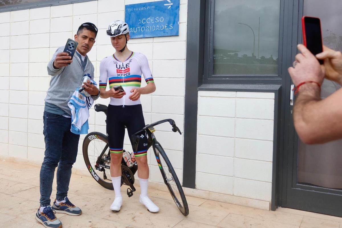 Pogacar entrena en el Velódromo Luis Puig de València para asaltar Roubaix y un nuevo Tour