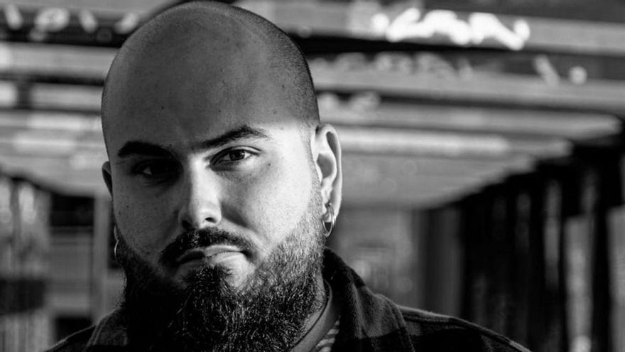 «Mi primera canción trata sobre la ‘morriña’ que sentía por mi tierra»