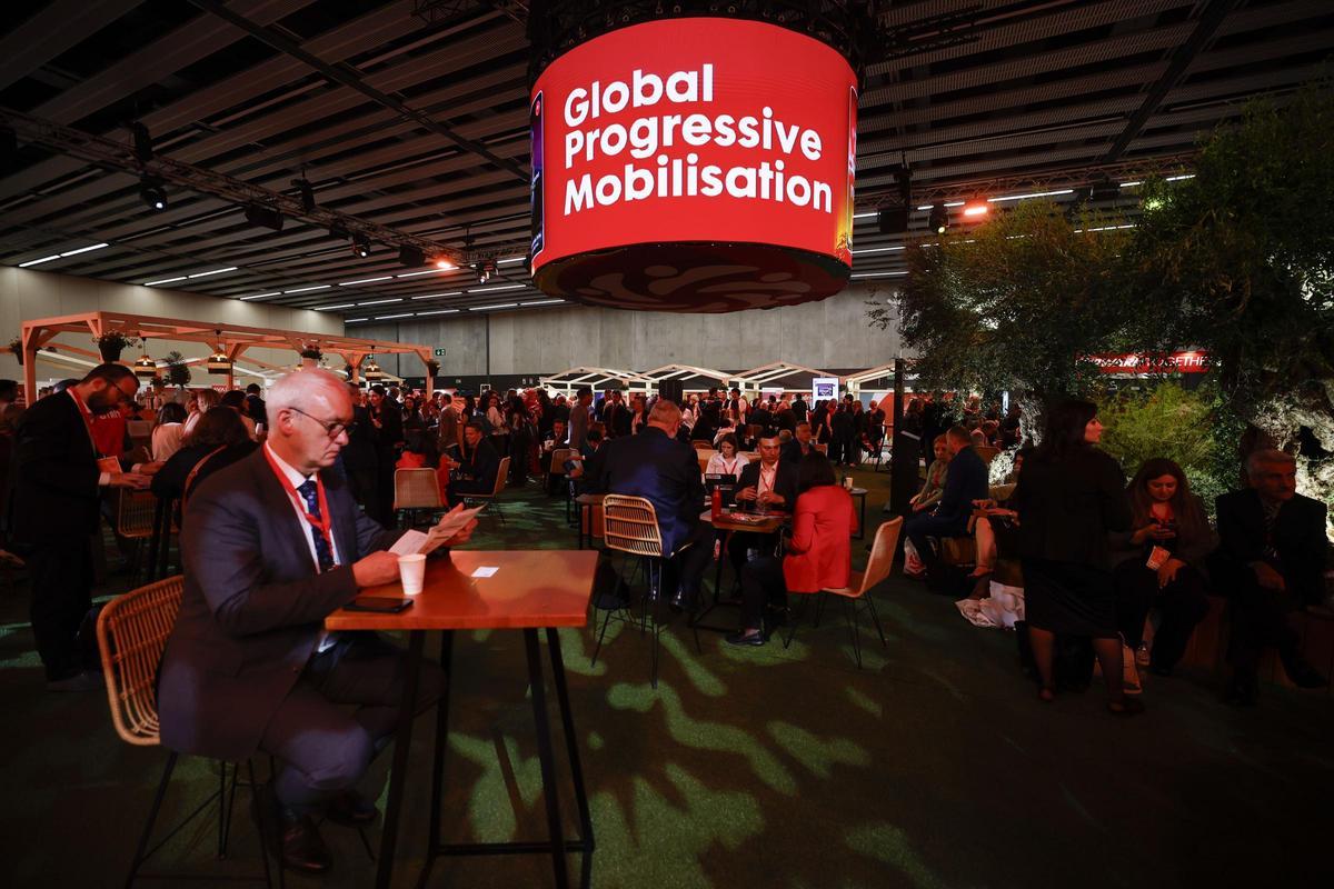 Imagen del ambiente en el foro Movilización Progresista Global que se celebra en Barcelona.